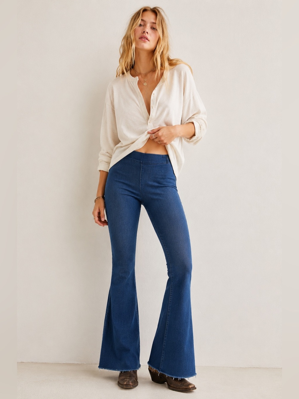 Free People We The Free Twenty Six Flare Jeans Raw Hem Blue Women’s 26